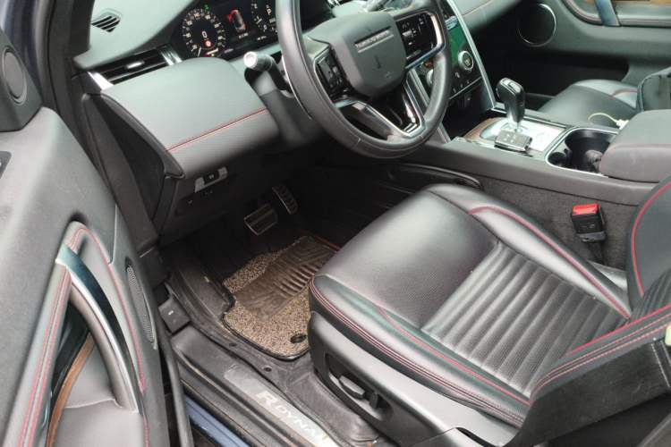 Used Land Rover Discovery Sport 2022 249 PS R-Dynamic S Performance Edition 5 Seats Driver Seat