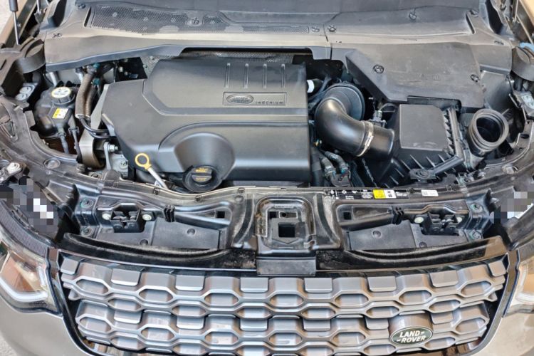 Used Land Rover Discovery Sport 2022 249 PS R-Dynamic S Performance Edition 5 Seats Engine Bay