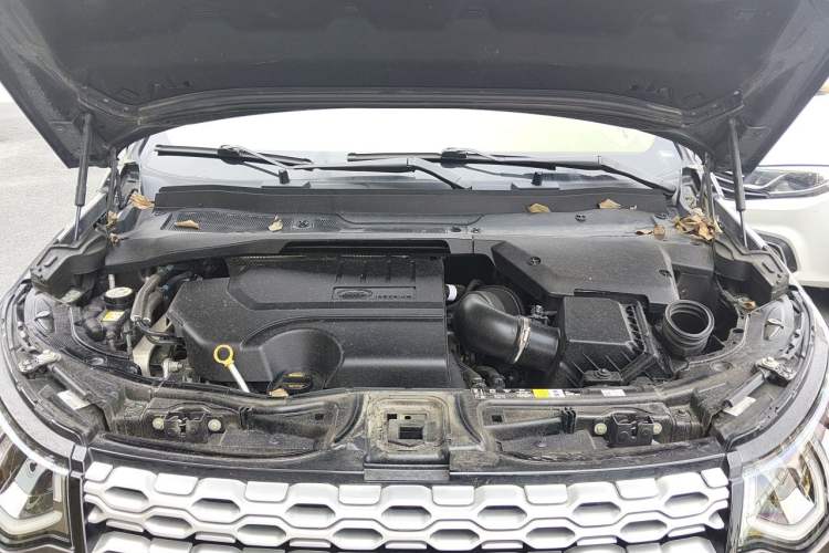Used Land Rover Discovery Sport 2022 Revised Version 249 PS R-Dynamic S Performance Edition 5 Seats Engine Bay