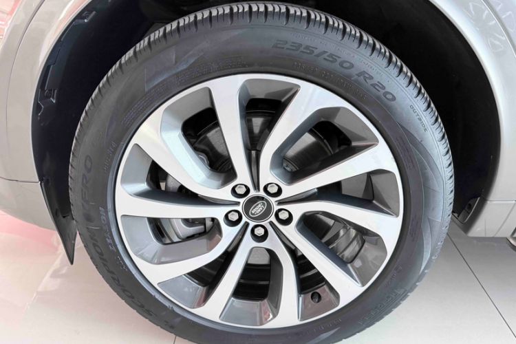 Used Land Rover Discovery Sport 2022 Revised Version 249 PS R-Dynamic S Performance Edition 5 Seats Exterior 6