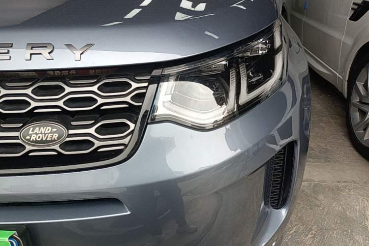 Used Land Rover Discovery Sport 2022 249 PS R-Dynamic S Performance Edition 5 Seats Left Front Headlight
