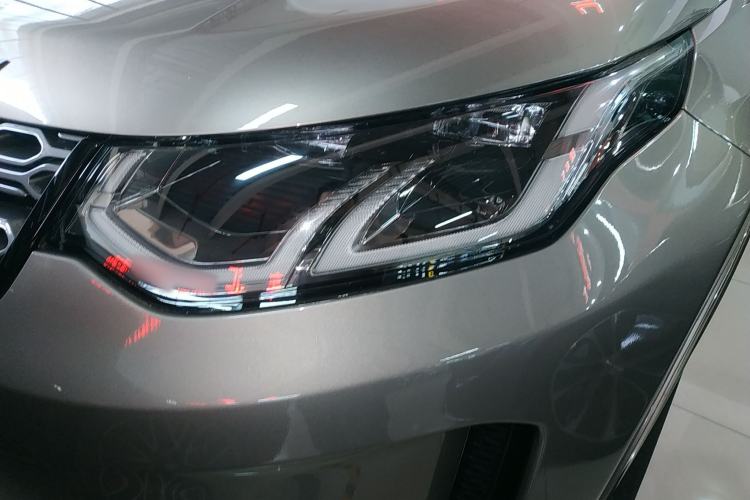 Used Land Rover Discovery Sport 2022 249 PS R-Dynamic S Performance Edition 5 Seats Left Front Headlight