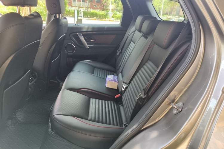 Used Land Rover Discovery Sport 2022 Restyled 249 PS R-Dynamic SE Performance Tech Edition 5 Seats Left Rear Seat