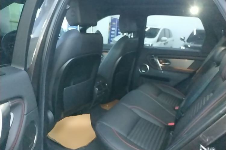 Used Land Rover Discovery Sport 2022 249 PS Metropolitan Edition 5 Seats Left Rear Seat