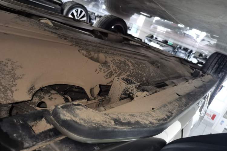 Used Land Rover Discovery Sport 2022 249 PS R-Dynamic SE Performance Tech Edition 5 Seats Left Side Sill