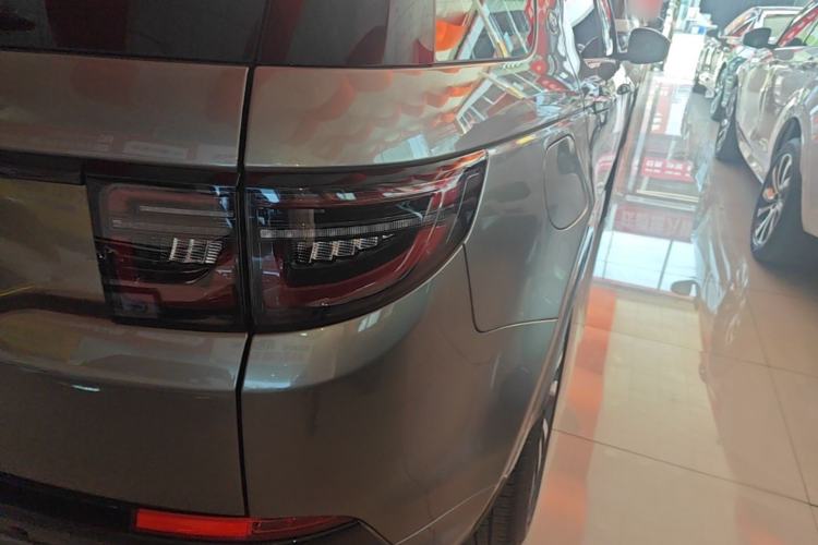 Used Land Rover Discovery Sport 2022 Revised Version 249 PS R-Dynamic S Performance Edition 5 Seats Right Rear Taillight