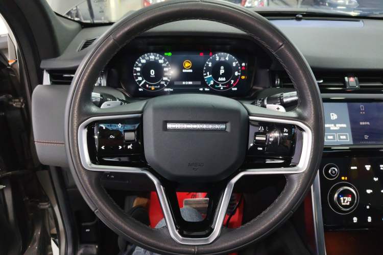 Used Land Rover Discovery Sport 2022 249 PS Metropolitan Edition 5 Seats Steering Wheel