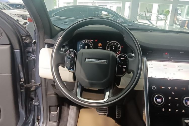 Used Land Rover Discovery Sport 2022 249 PS R-Dynamic S Performance Edition 5 Seats Steering Wheel
