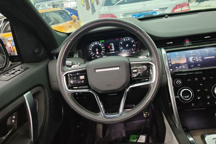 Used Land Rover Discovery Sport 2022 249 PS R-Dynamic SE Performance Tech Edition 5 Seats Steering Wheel
