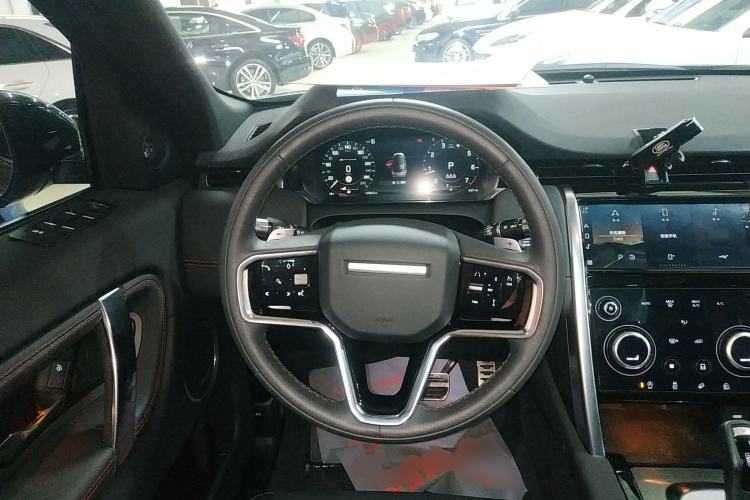 Used Land Rover Discovery Sport 2022 249 PS Metropolitan Edition 5 Seats Steering Wheel