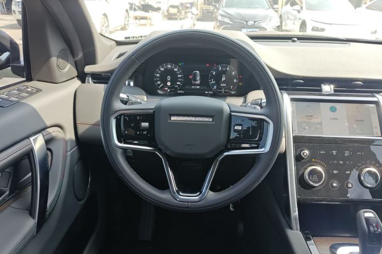 Used Land Rover Discovery Sport 2022 Revised Version 249 PS R-Dynamic S Performance Edition 5 Seats Steering Wheel