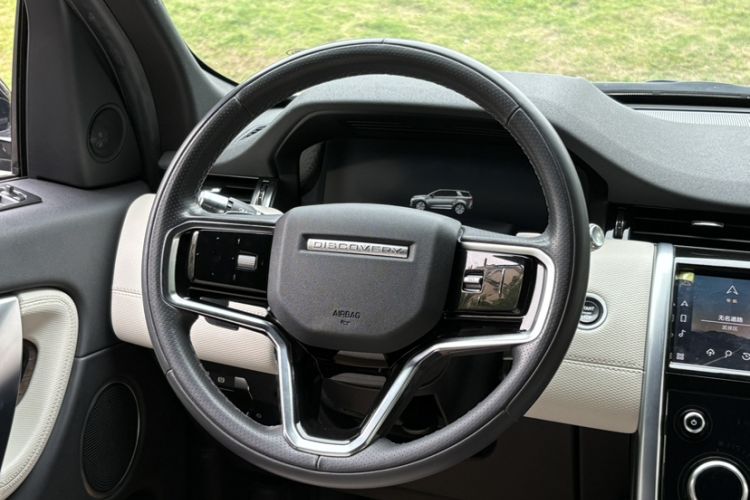 Used Land Rover Discovery Sport 2022 249 PS R-Dynamic S Performance Edition 5 Seats Steering Wheel