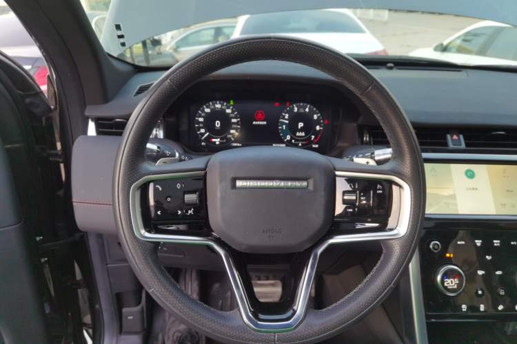 Used Land Rover Discovery Sport 2022 Revised Version 249 PS Metropolitan Edition Steering Wheel