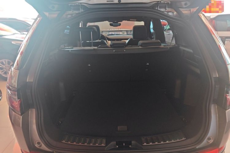 Used Land Rover Discovery Sport 2022 Revised Version 249 PS R-Dynamic S Performance Edition 5 Seats Trunk