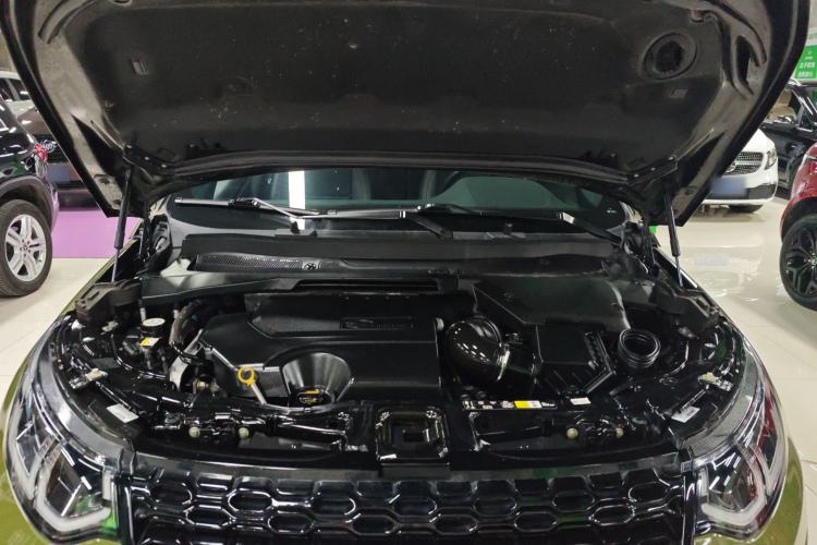 Used Land Rover Discovery Sport 2022 249 PS R-Dynamic S Performance Edition 5 Seats Engine Bay