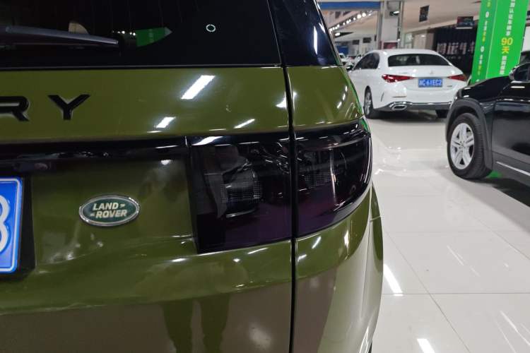Used Land Rover Discovery Sport 2022 249 PS R-Dynamic S Performance Edition 5 Seats Right Rear Taillight