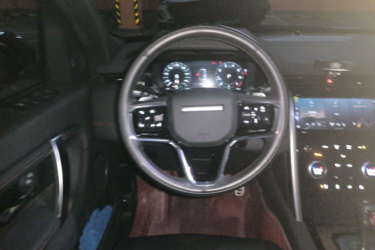 Used Land Rover Discovery Sport 2022 249 PS R-Dynamic SE Performance Tech Edition 5 Seats Steering Wheel
