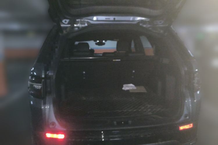Used Land Rover Discovery Sport 2022 249 PS R-Dynamic SE Performance Tech Edition 5 Seats Trunk
