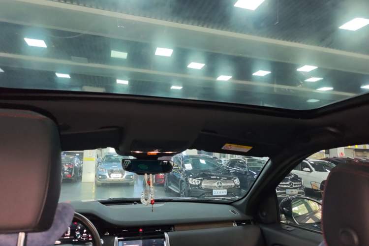 Used Land Rover Discovery Sport 2022 Restyled 249 PS R-Dynamic SE Performance Tech Edition 5 Seats Headliner