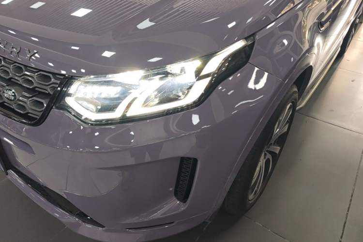 Used Land Rover Discovery Sport 2022 Restyled 249 PS R-Dynamic SE Performance Tech Edition 5 Seats Left Front Headlight