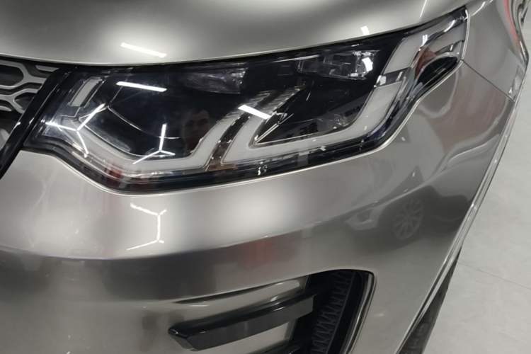 Used Land Rover Discovery Sport 2022 249 PS R-Dynamic S Performance Edition 5 Seats Left Front Headlight