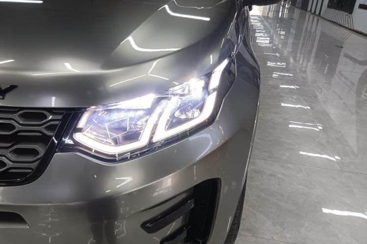 Used Land Rover Discovery Sport 2022 249 PS R-Dynamic S Performance Edition 5 Seats Left Front Headlight