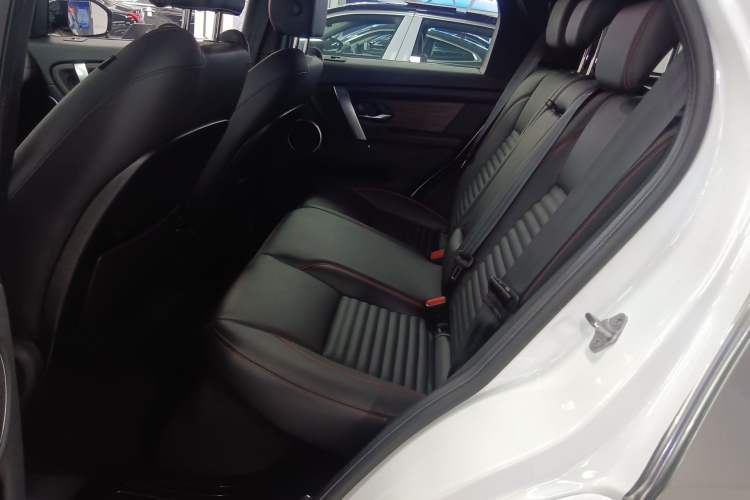 Used Land Rover Discovery Sport 2022 249 PS R-Dynamic S Performance Edition 5 Seats Left Rear Seat