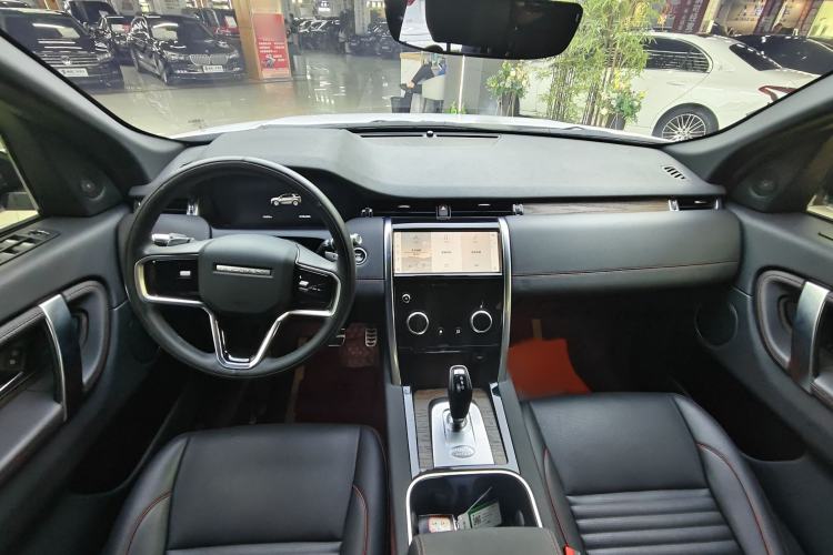 Used Land Rover Discovery Sport 2022 249 PS R-Dynamic S Performance Edition 5 Seats Audio And AC Panel