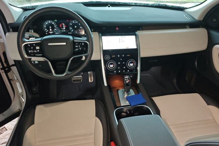 Used Land Rover Discovery Sport 2022 Revised Version 249 PS R-Dynamic S Performance Edition 5 Seats Center Console