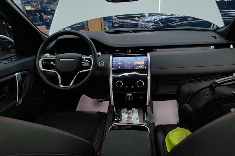 Used Land Rover Discovery Sport 2022 Revised Version 249 PS R-Dynamic S Performance Edition 5 Seats Center Console