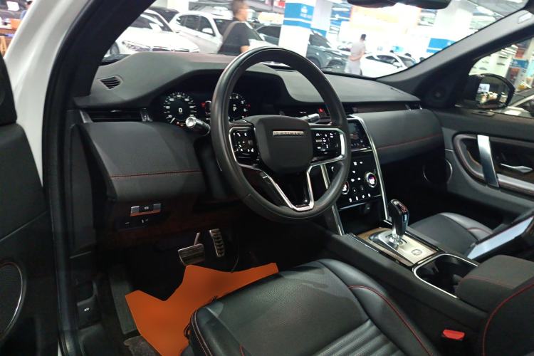 Used Land Rover Discovery Sport 2022 Revised Version 249 PS R-Dynamic S Performance Edition 5 Seats Center Console