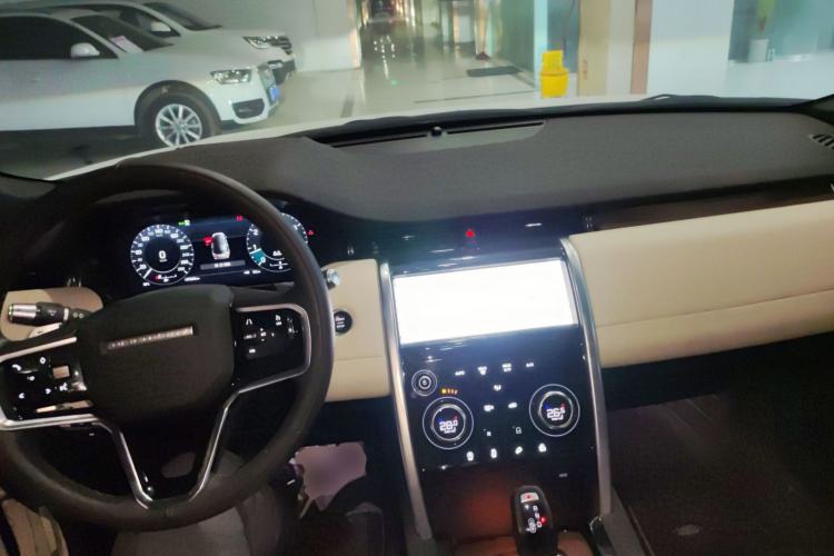 Used Land Rover Discovery Sport 2022 Revised Version 249 PS R-Dynamic S Performance Edition 5 Seats Center Console