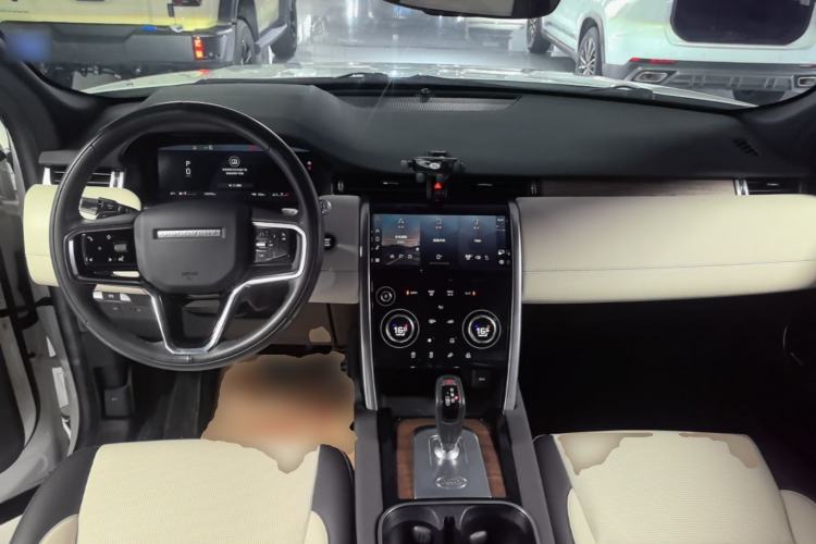 Used Land Rover Discovery Sport 2022 Restyled 249 PS R-Dynamic SE Performance Tech Edition 5 Seats Center Console