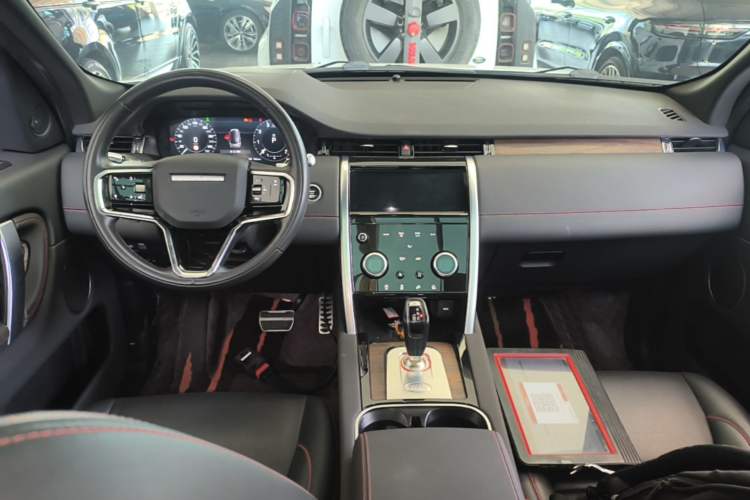 Used Land Rover Discovery Sport 2022 249 PS R-Dynamic S Performance Edition 5 Seats Center Console