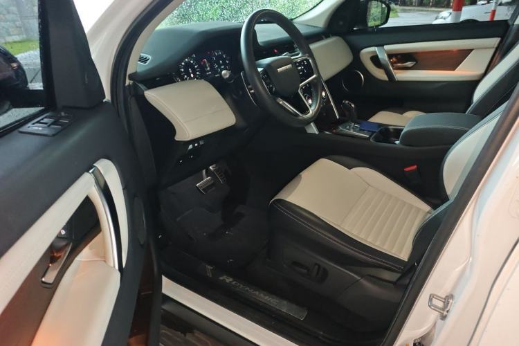 Used Land Rover Discovery Sport 2022 Revised Version 249 PS R-Dynamic S Performance Edition 5 Seats Driver Seat