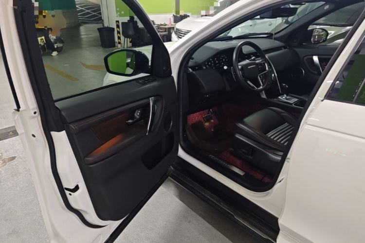 Used Land Rover Discovery Sport 2022 Revised Version 249 PS R-Dynamic S Performance Edition 5 Seats Driver Seat