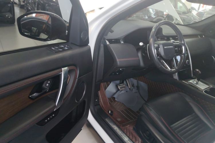 Used Land Rover Discovery Sport 2022 249 PS R-Dynamic SE Performance Tech Edition 5 Seats Driver Seat
