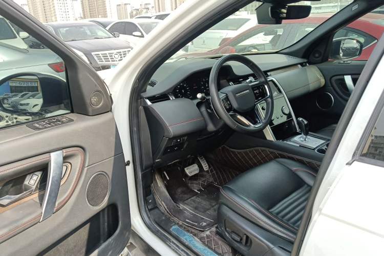Used Land Rover Discovery Sport 2022 249 PS R-Dynamic S Performance Edition 5 Seats Driver Seat