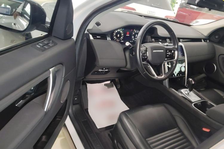 Used Land Rover Discovery Sport 2022 200 PS Family Edition 5 Seats Driver Seat