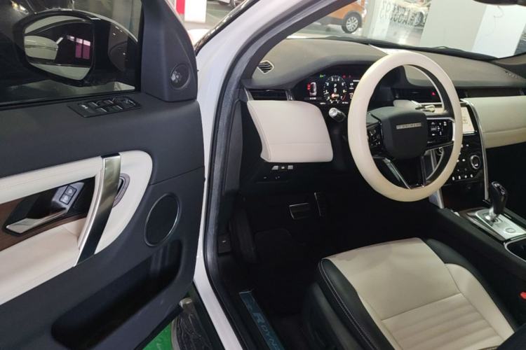 Used Land Rover Discovery Sport 2022 Revised Version 249 PS R-Dynamic S Performance Edition 5 Seats Driver Seat