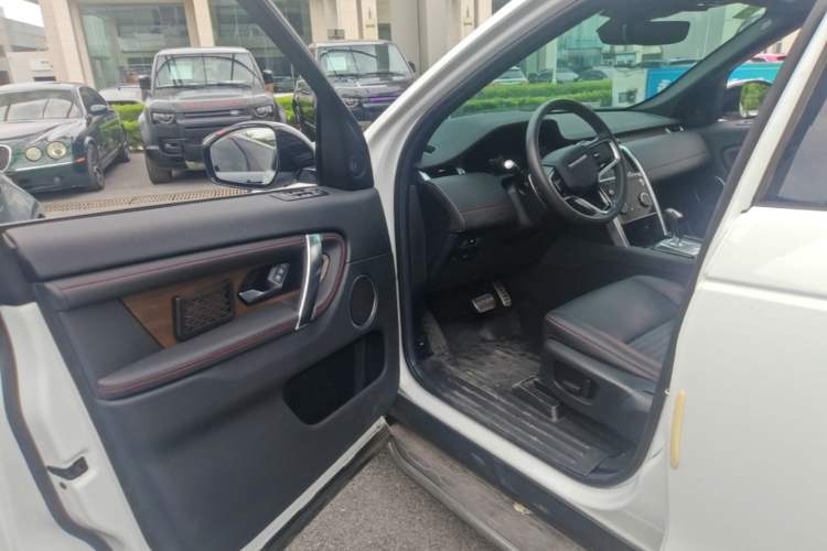 Used Land Rover Discovery Sport 2022 249 PS R-Dynamic S Performance Edition 5 Seats Driver Seat