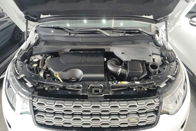 Used Land Rover Discovery Sport 2022 249 PS R-Dynamic S Performance Edition 5 Seats Engine Bay