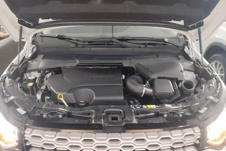 Used Land Rover Discovery Sport 2022 200 PS Family Edition 5 Seats Engine Bay
