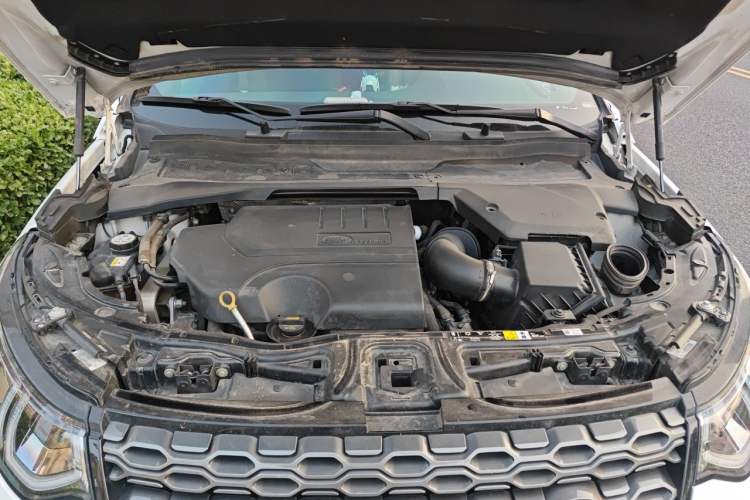 Used Land Rover Discovery Sport 2022 Revised Version 249 PS R-Dynamic S Performance Edition 5 Seats Engine Bay