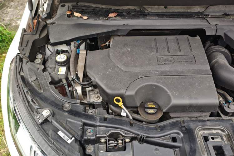 Used Land Rover Discovery Sport 2022 249 PS R-Dynamic S Performance Edition 5 Seats Engine Bay Right