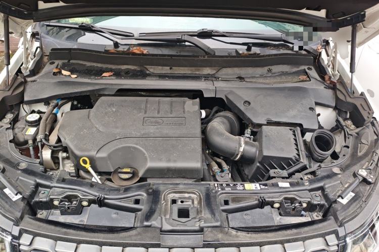 Used Land Rover Discovery Sport 2022 249 PS R-Dynamic S Performance Edition 5 Seats Engine Bay