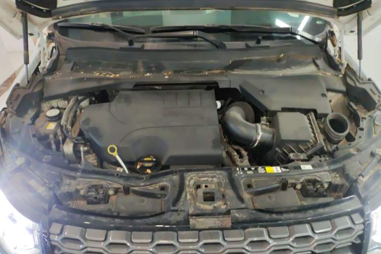 Used Land Rover Discovery Sport 2022 Revised Version 249 PS R-Dynamic S Performance Edition 5 Seats Engine Bay
