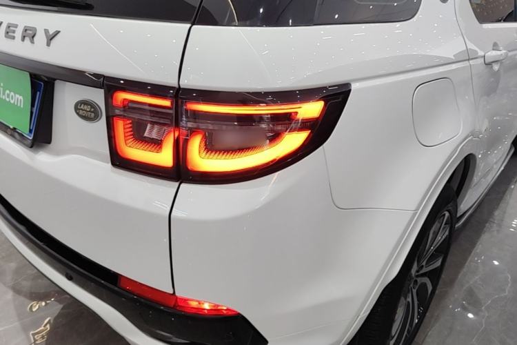 Used Land Rover Discovery Sport 2022 249 PS R-Dynamic S Performance Edition 5 Seats Exterior 3
