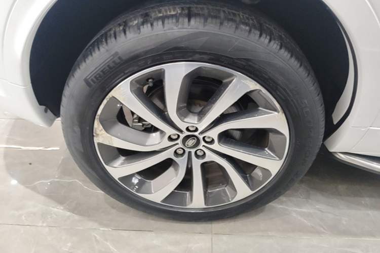Used Land Rover Discovery Sport 2022 249 PS R-Dynamic S Performance Edition 5 Seats Exterior 5