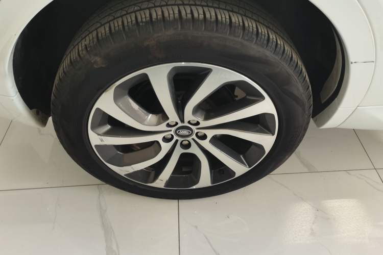 Used Land Rover Discovery Sport 2022 249 PS R-Dynamic S Performance Edition 5 Seats Exterior 5